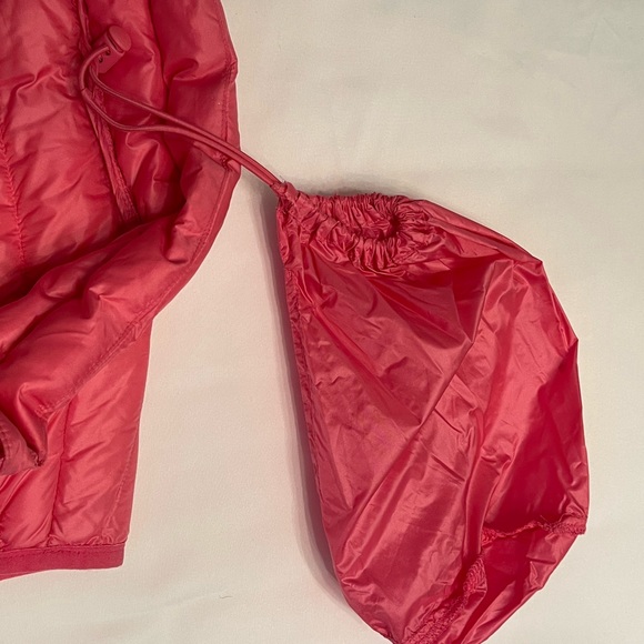 Pink Sleeveless Puffer - Picture 5 of 6